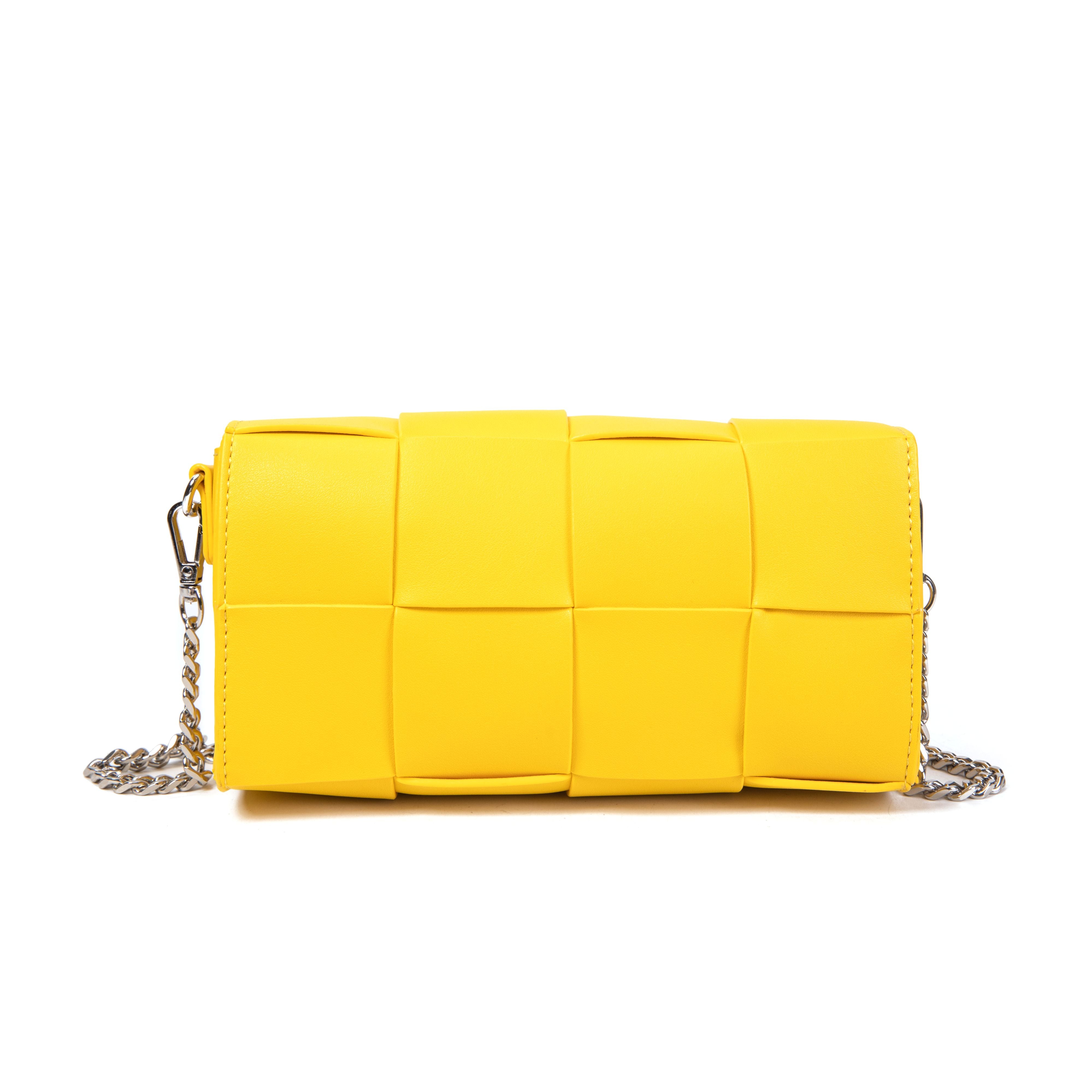 #colore_giallo